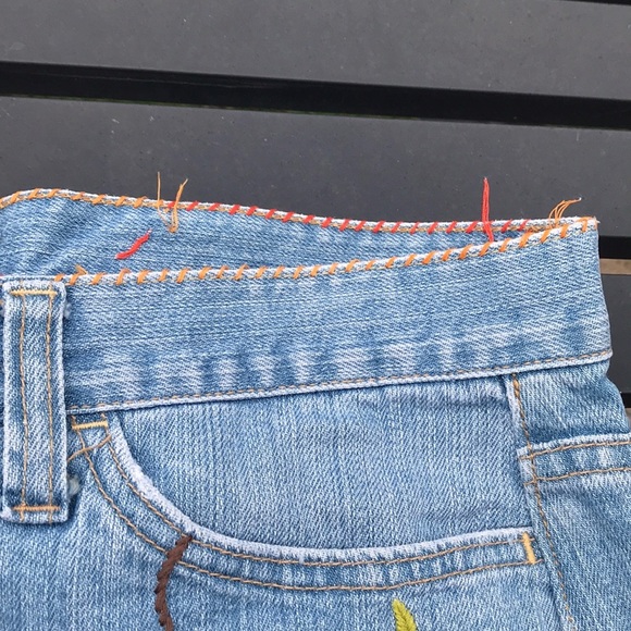 Gap Jean skirt. Embroidery detailing. - Picture 2 of 3